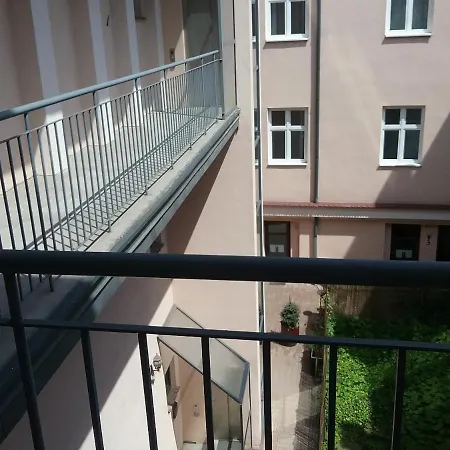 Stan's Old Town Краков